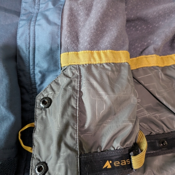 EMS System Three Medium Weight Ski or Snowboard Jacket Men's Size Small - Picture 2 of 16